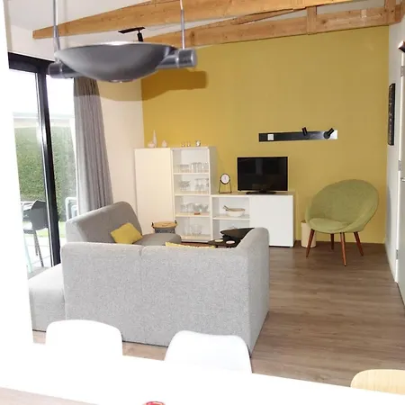 Holiday Home With Sun-Terrace Sint Maartensvlotbrug